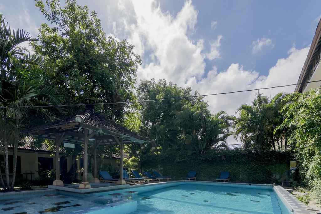 Reddoorz @ Poppies Lane 1 Otel Kuta Lombok Dış mekan fotoğraf