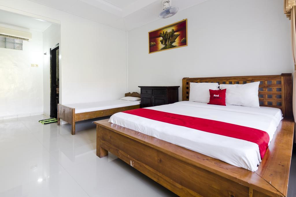 Reddoorz @ Poppies Lane 1 Otel Kuta Lombok Dış mekan fotoğraf