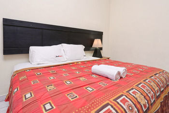 Reddoorz @ Poppies Lane 1 Otel Kuta Lombok Dış mekan fotoğraf